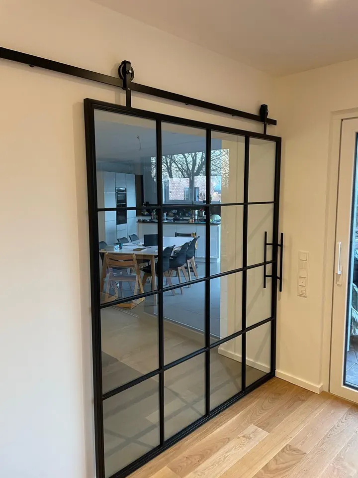 loft-tueren-960.webp von Metallbau Hennisge
